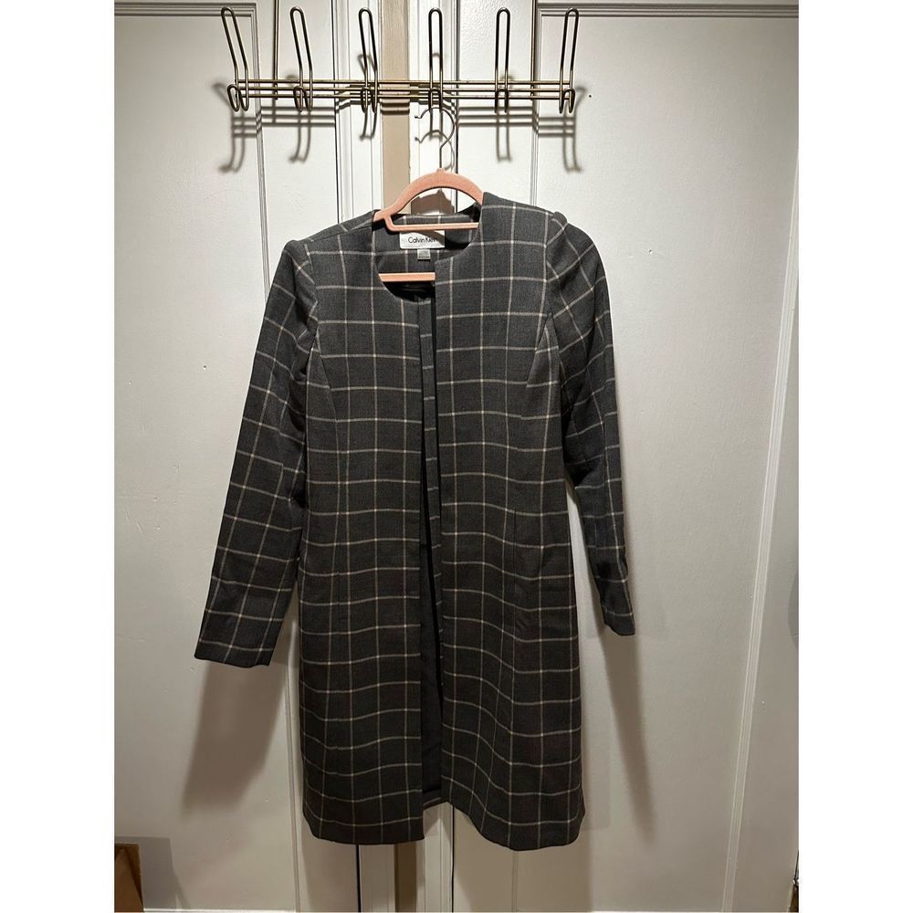 Calvin Klein Overcoat Trench Coat Suit Coat Size 8 Petite Grey and Pink Plaid